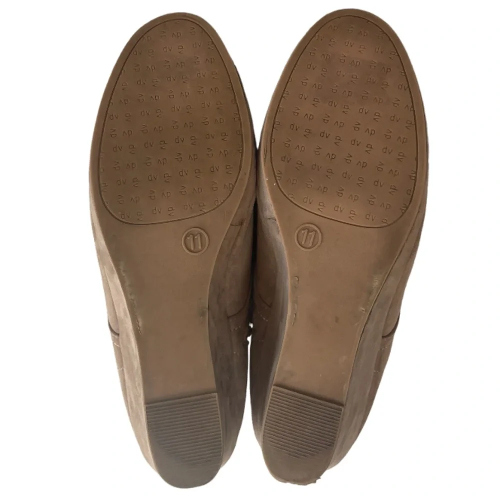 DV by Dolce Vita tan heeled